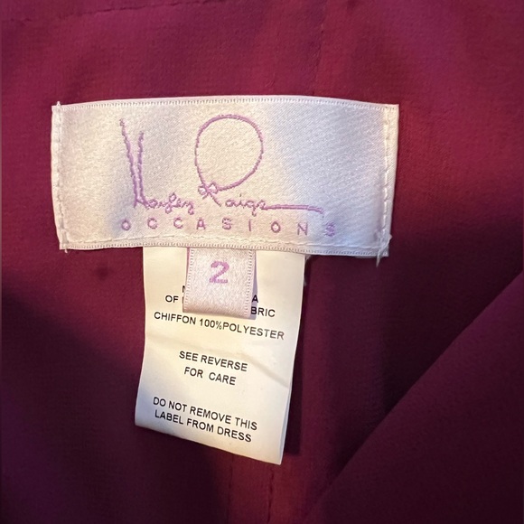 Formal gown - Picture 7 of 13